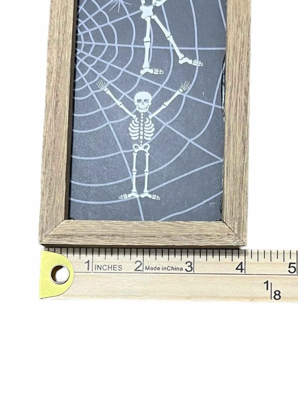 NWOT Spooky Hanging Halloween Skeleton Wood Wall Plaque Sign Vertical 17 x 4 in